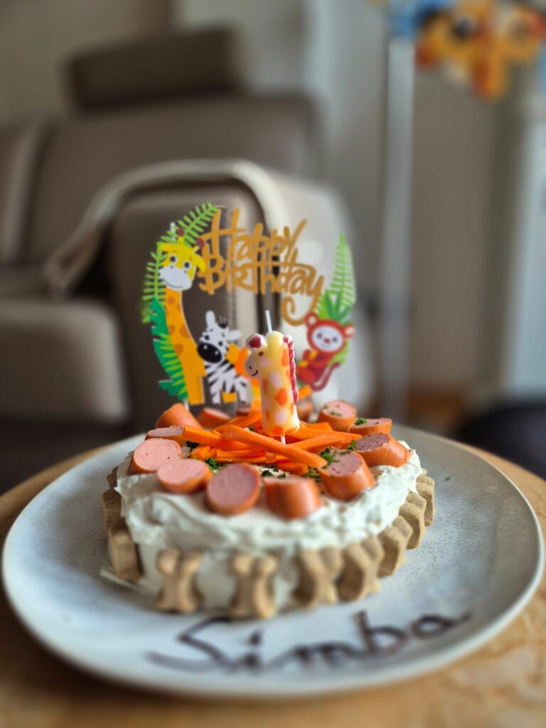  HaPpY 1. Birthday...